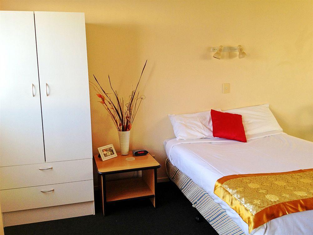 Aurora City Suites Motel Роторуа Екстериор снимка