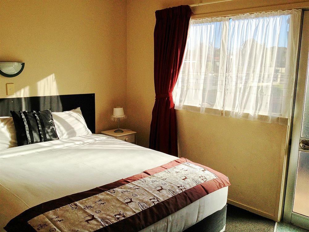 Aurora City Suites Motel Роторуа Екстериор снимка