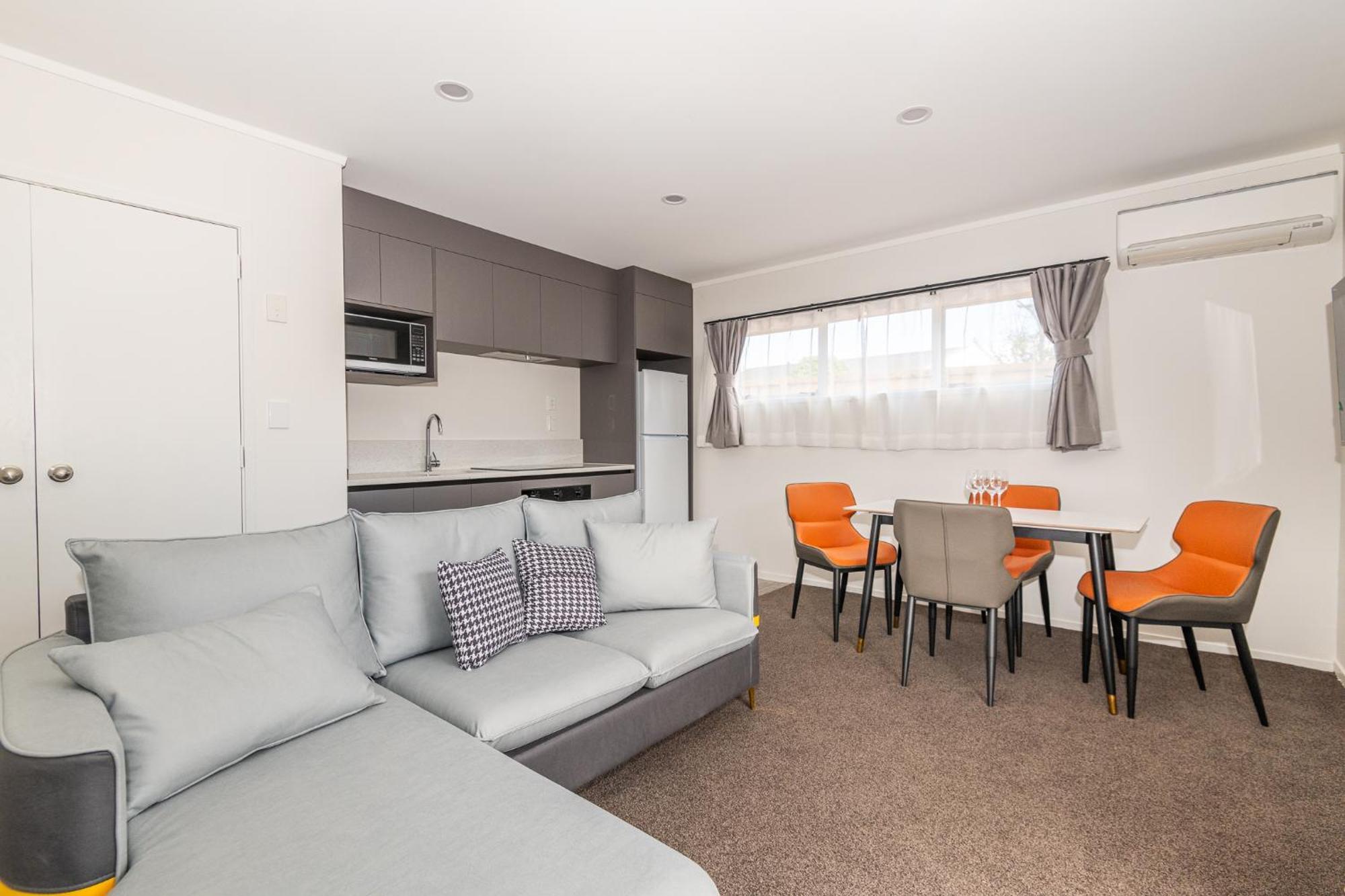 Aurora City Suites Motel Роторуа Екстериор снимка