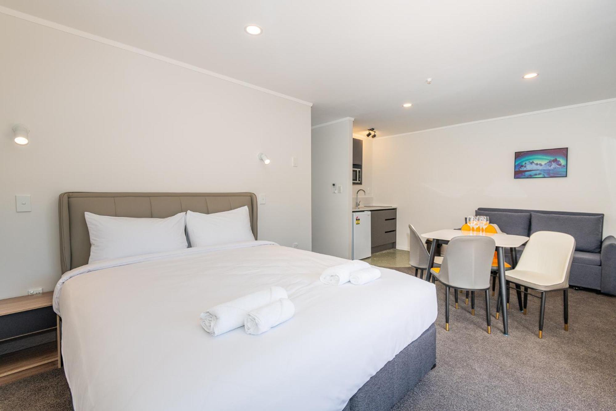 Aurora City Suites Motel Роторуа Екстериор снимка